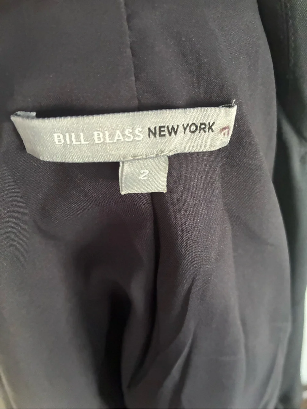 Bill Blass New York Classic Black Single-Breasted blazer. Women size 2 - Picture 6 of 7